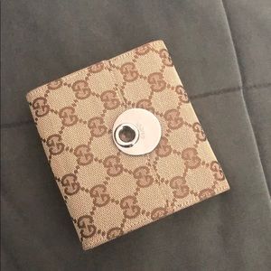 Gucci monogram wallet